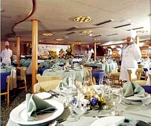 Restaurant, M/V Galapagos Legend