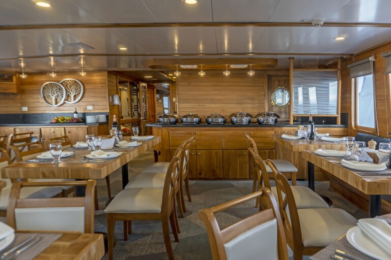 Galapagos Yachts M/Y Coral I & M/Y Coral II Restaurant