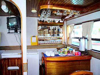 Bar, M/Y Eden