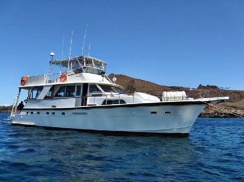 Galapagos Yacht M/Y Sea Finch