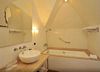 Premium Bath, Casa Higueras Hotel, Valparaiso, Chile